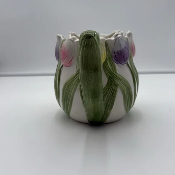 Floral Ceramic Vase with Multicolor Tulip Design - Picture 4 of 16